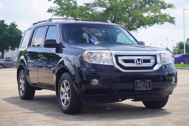 Pre-Owned 2011 Honda Pilot Touring Four Wheel Drive SUV